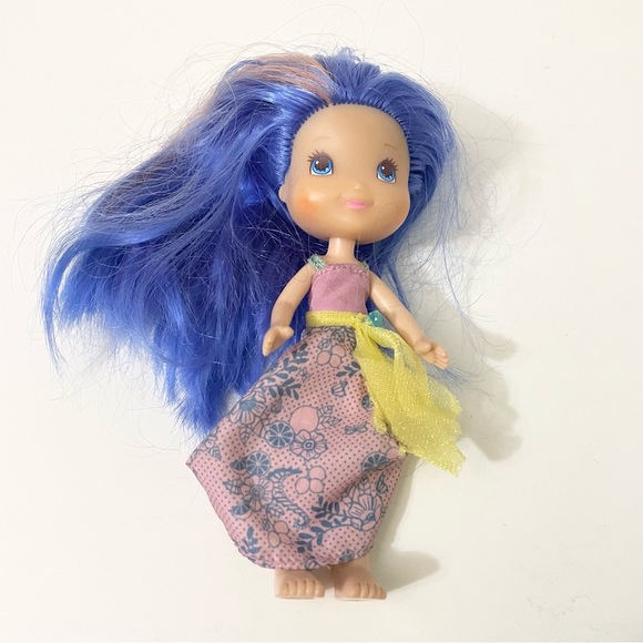 Hasbro Strawberry Shortcake Blueberry Muffin Doll - Picture 13 of 14